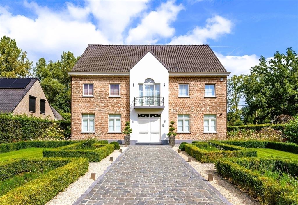 Villa luxueuse sublime dans un style pastoral rural