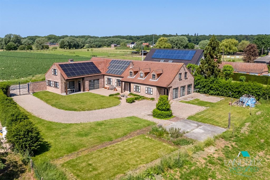 Renovated country manor in a peaceful rural setting in Merchtem