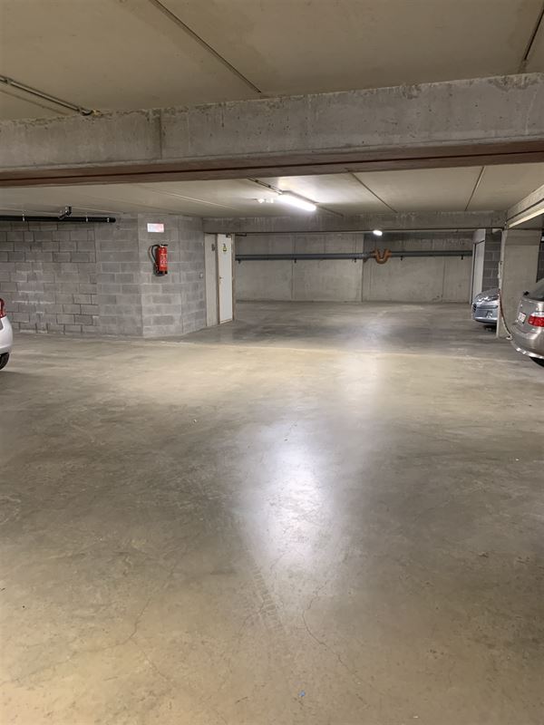 Appartement met staanplaats, zonneterras en airco