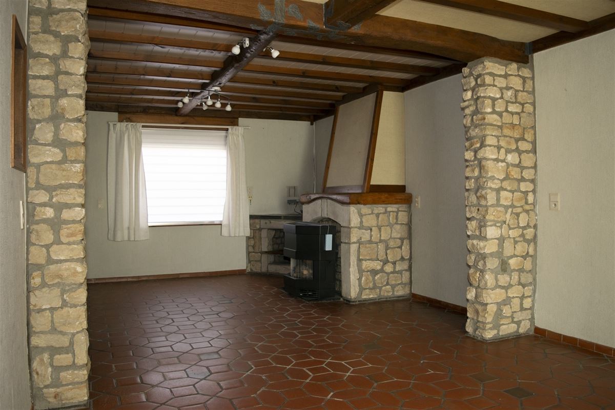 Landelijke woning met garage en tuin