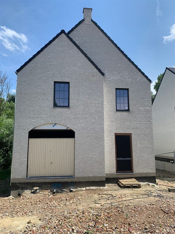 Prachtige nieuwbouwwoning met tuin