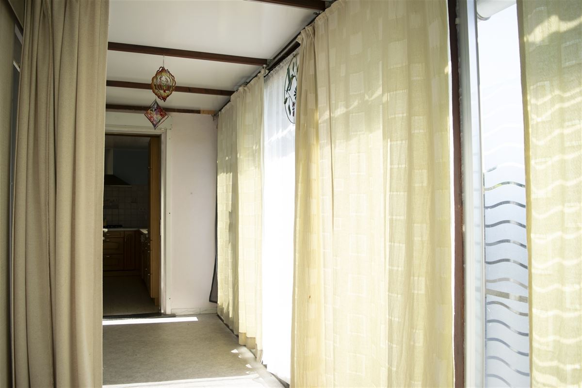 Landelijke woning met zonnepanalen, garage en tuin