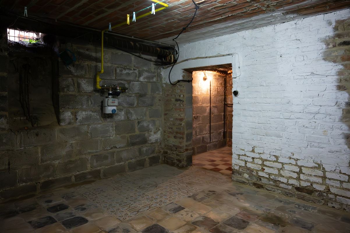 Woning met garage en tuin
