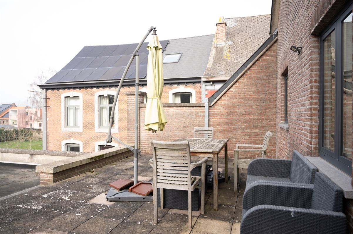Duplex appartement met 4 slaapkamers en terras