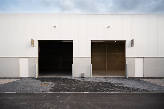 Loods/opslagruimte te huur