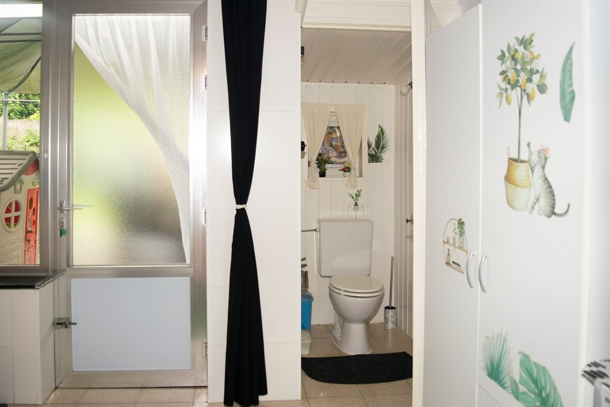Huis met tuin, kelder en zolder