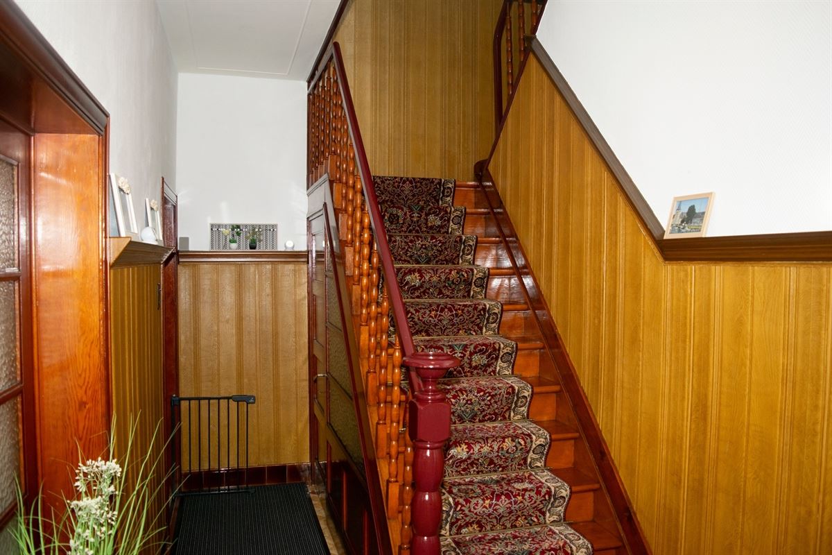 Huis met tuin, kelder en zolder