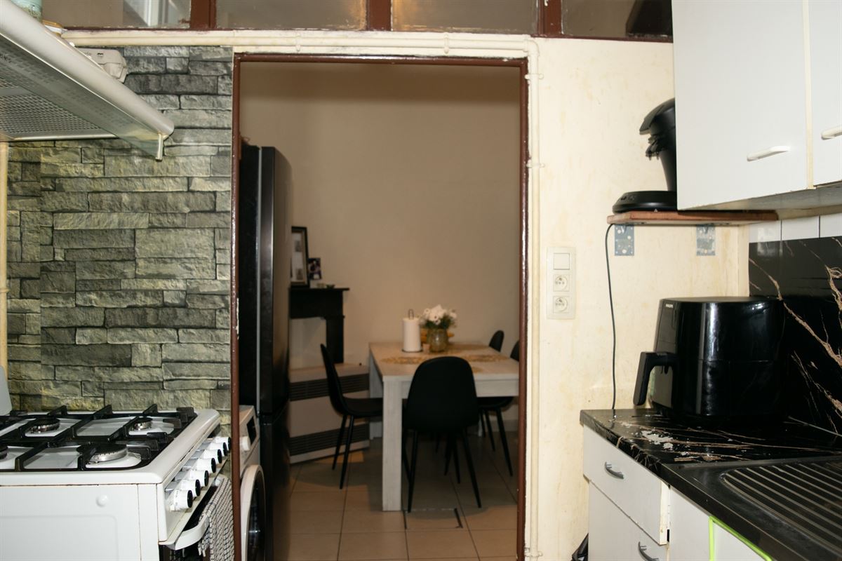 Appartementsgebouw met 1 woning en 2 appartementen