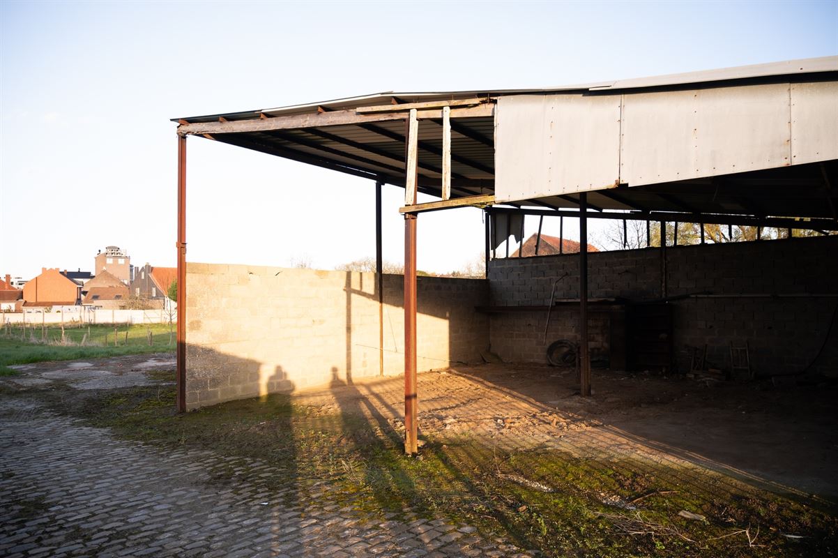 Volledig te renoveren boerderij/woning