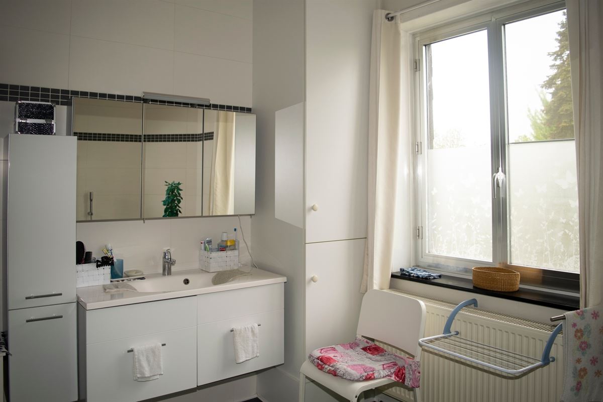 Huis met tuin, kelder en zolder