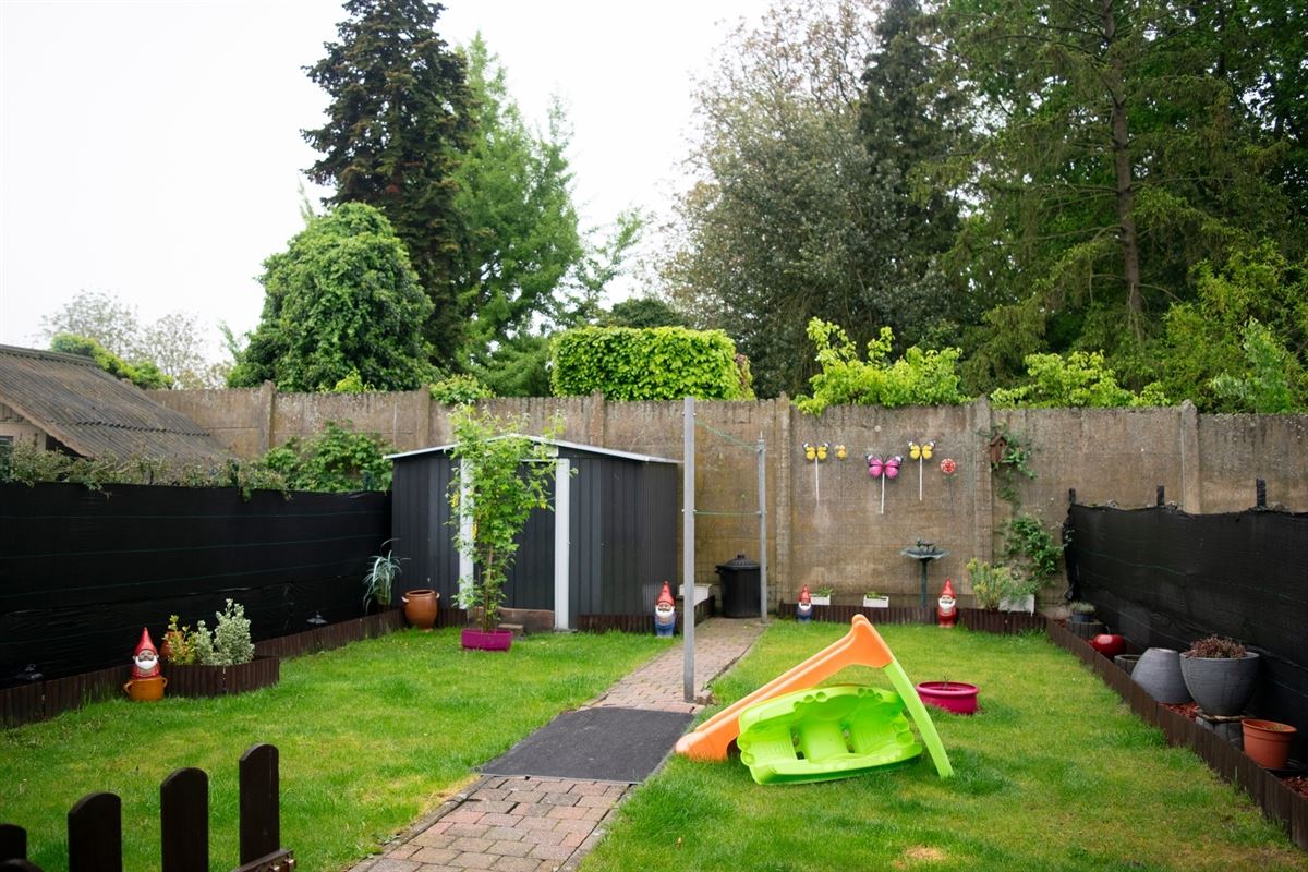Huis met tuin, kelder en zolder