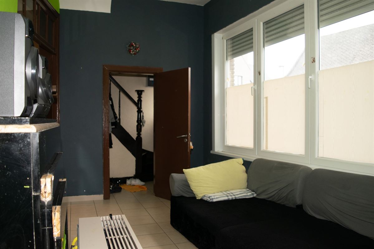 Appartementsgebouw met 1 woning en 2 appartementen