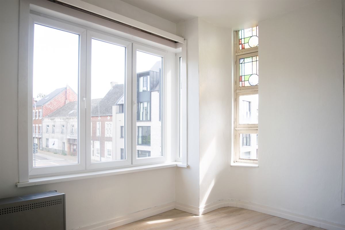 Appartementsgebouw met 1 woning en 2 appartementen