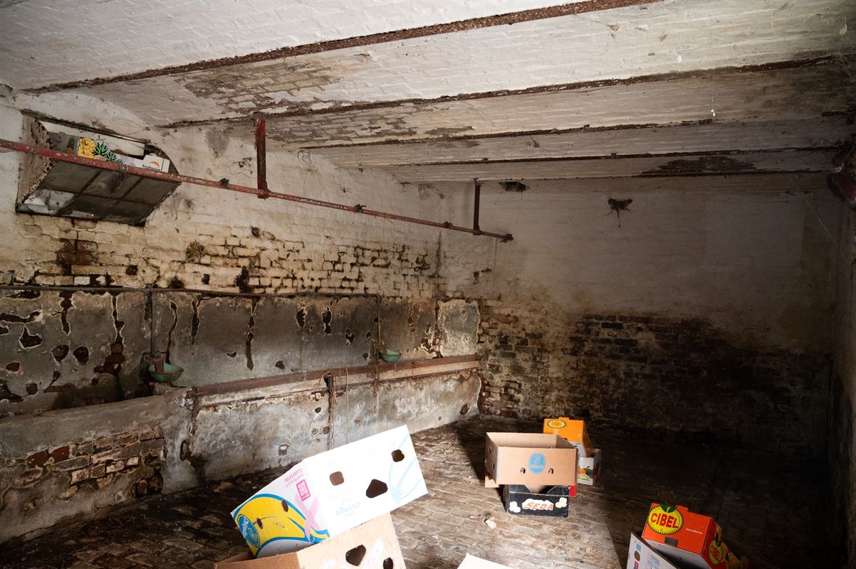 Volledig te renoveren boerderij/woning