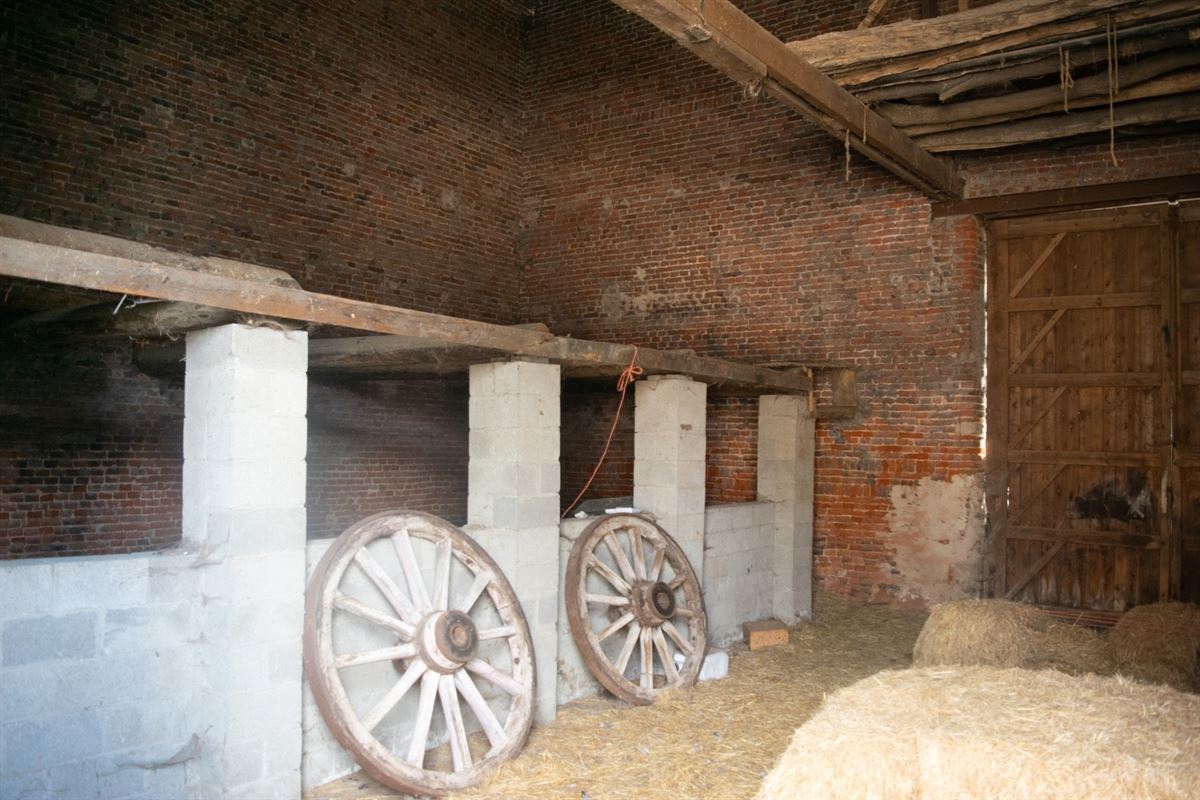 Boerderij met binnenplaats gekend als Prins Kardinaalhoeve