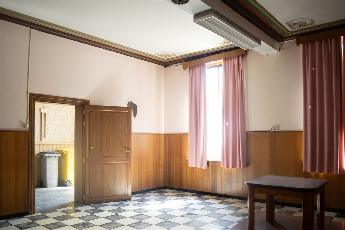 Boerderij met binnenplaats gekend als Prins Kardinaalhoeve