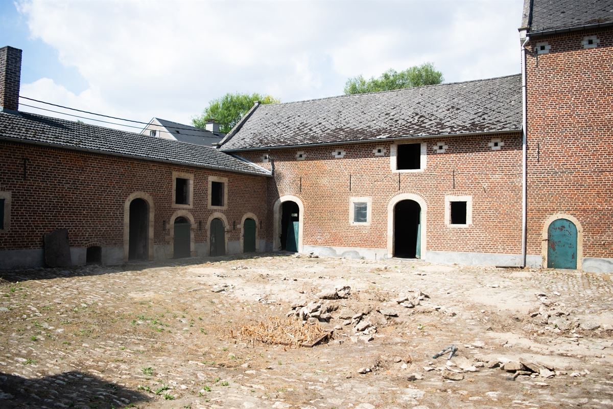 Boerderij met binnenplaats gekend als Prins Kardinaalhoeve