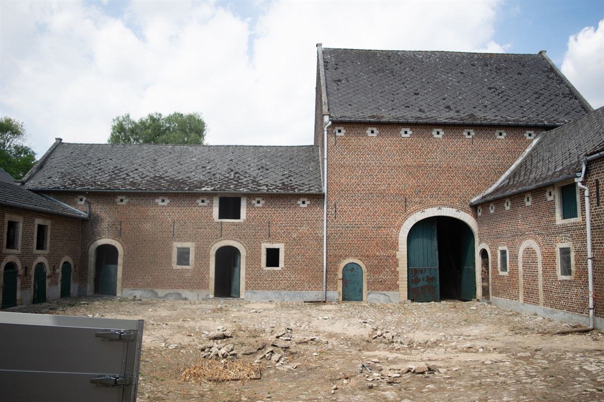Boerderij met binnenplaats gekend als Prins Kardinaalhoeve