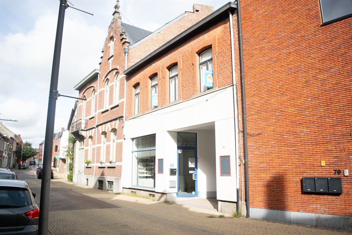 Handelspand met appartement