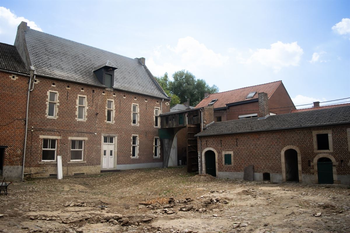 Boerderij met binnenplaats gekend als Prins Kardinaalhoeve