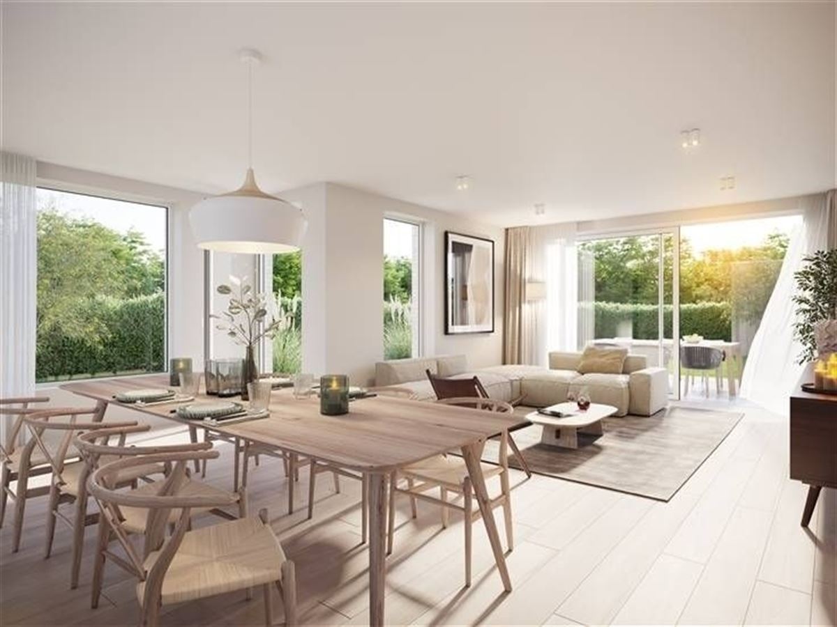 Foto leefruim met eettafel origineel vastgoed Factum.jpg