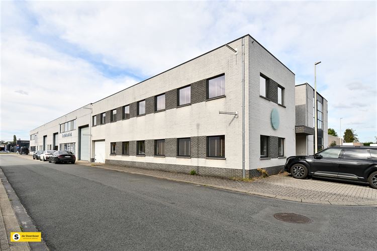 Bureelgebouw in Zandhoven