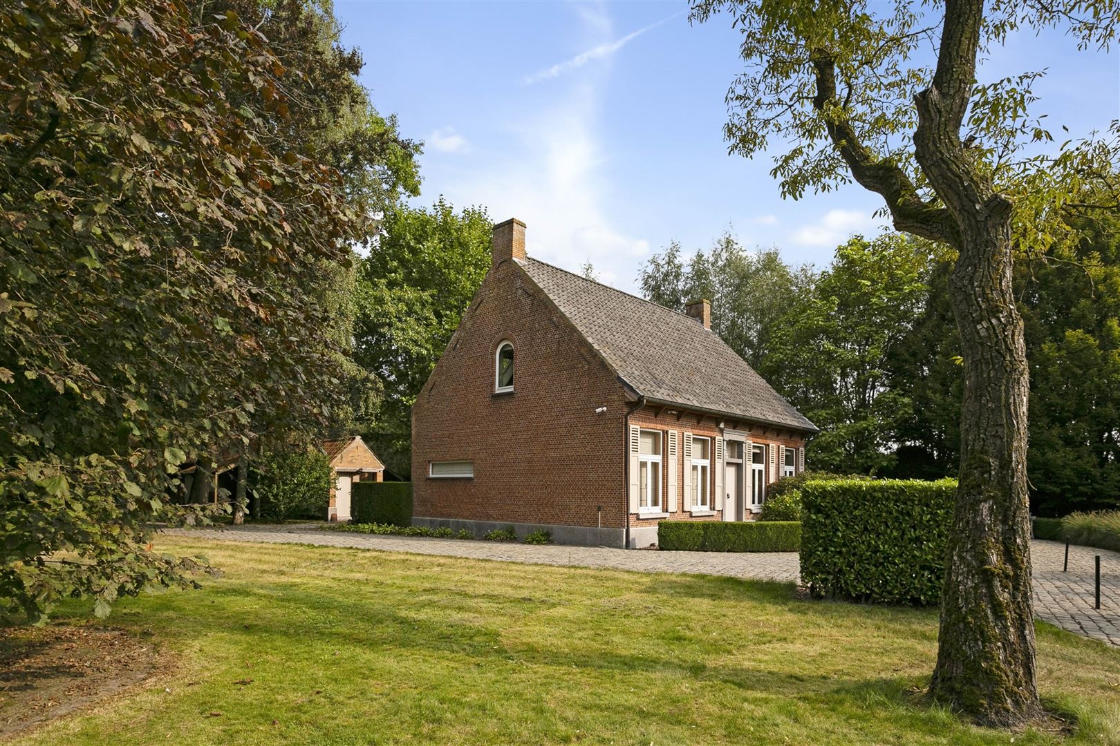 Foto 89 : Villa te 9180 MOERBEKE (België) - Prijs € 2.480.000
