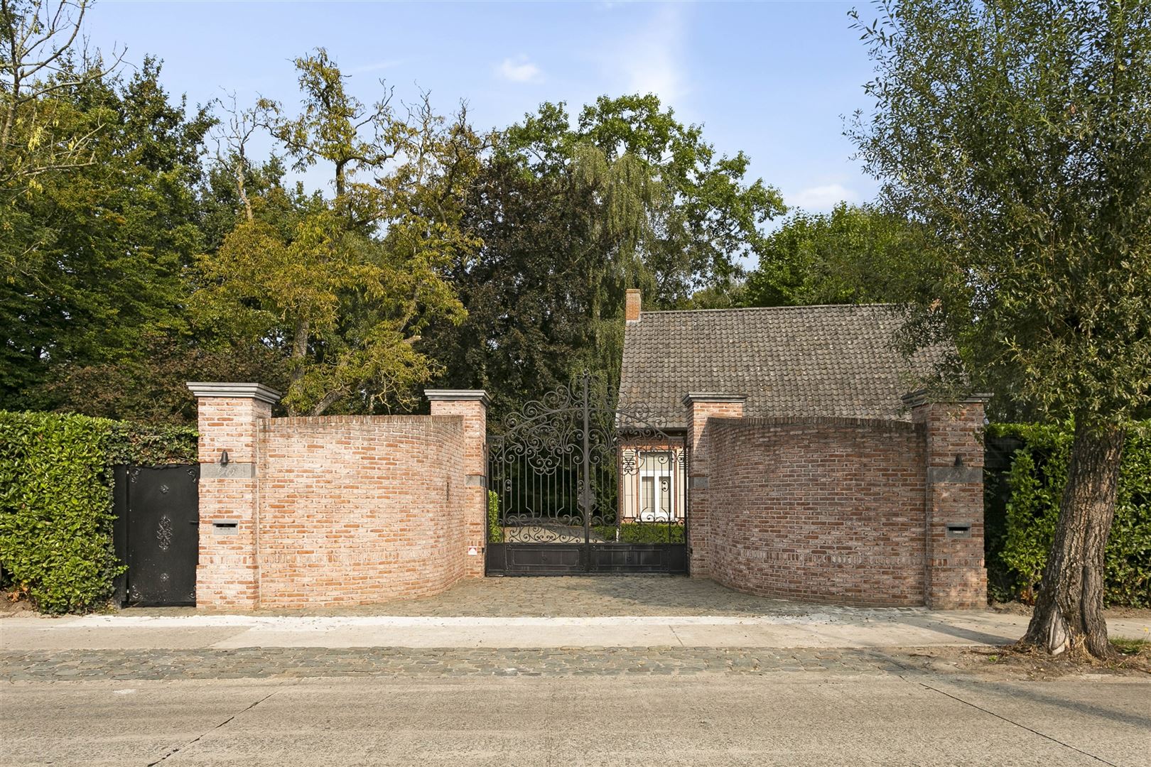 Foto 4 : Villa te 9180 MOERBEKE (België) - Prijs € 2.480.000
