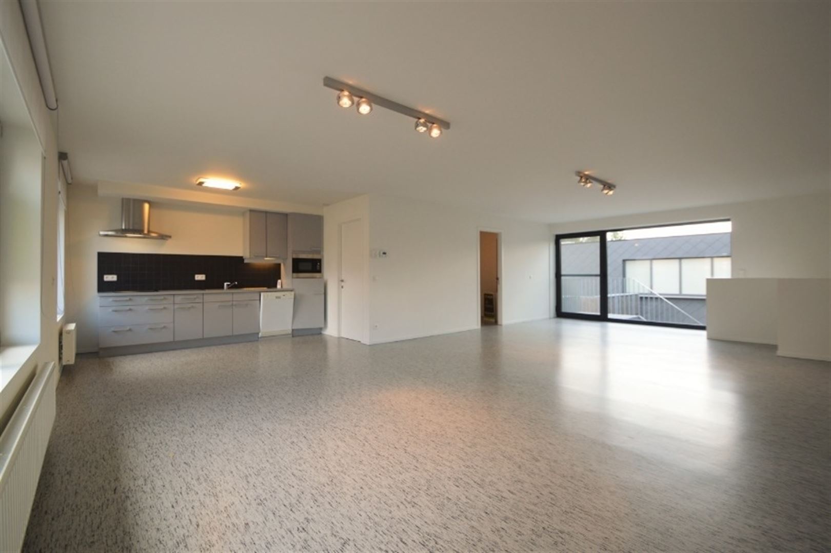 Foto 3 : Duplex/Penthouse te 9200 SINT-GILLIS-DENDERMONDE (België) - Prijs € 825
