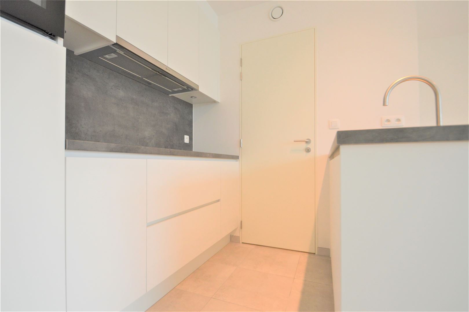 Foto 5 : Appartement te 9200 GREMBERGEN (België) - Prijs € 850