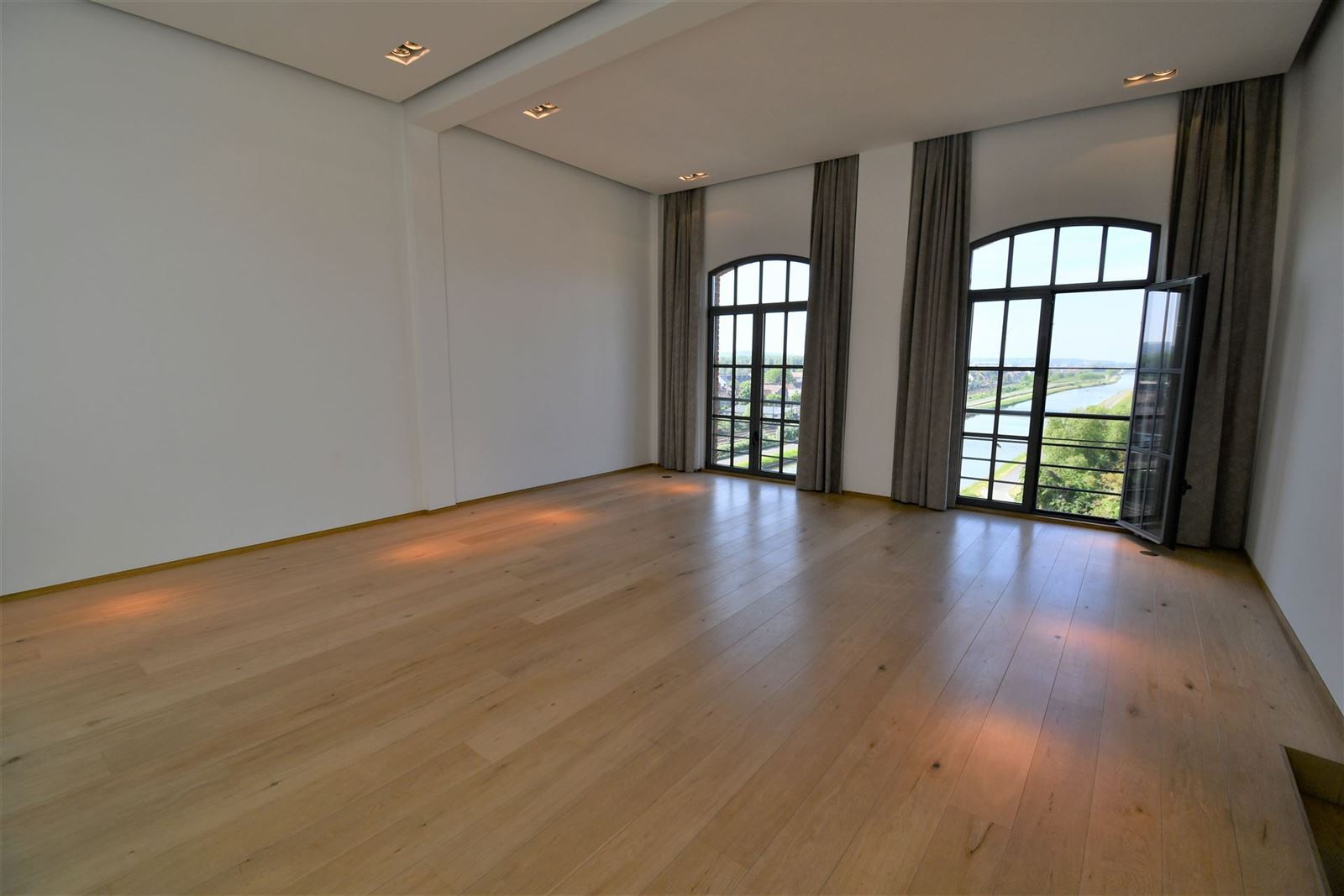FOTO’S 7 : Appartement te 1600 SINT-PIETERS-LEEUW (België) - Prijs € 695.000