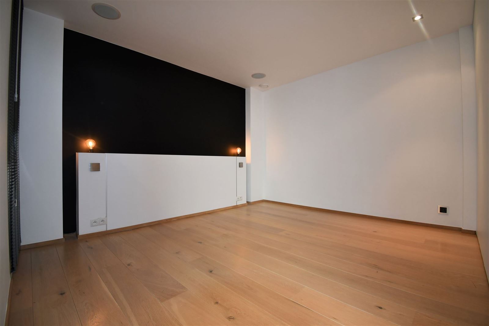 FOTO’S 25 : Appartement te 1600 SINT-PIETERS-LEEUW (België) - Prijs € 695.000