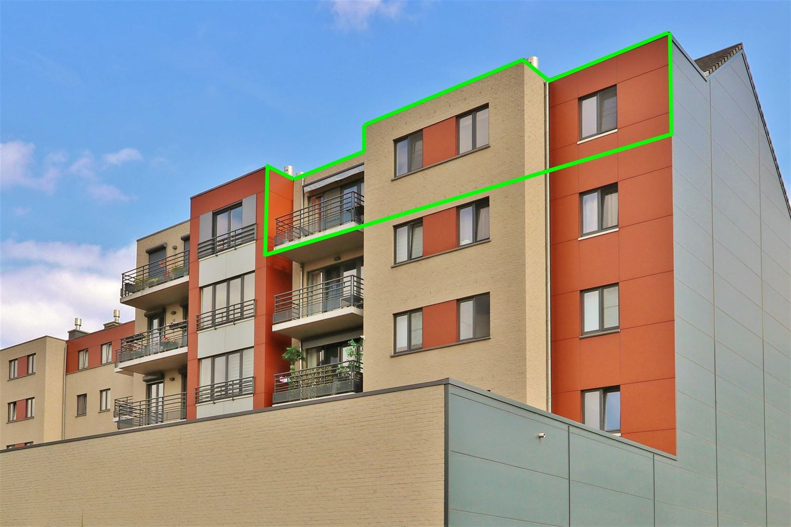 FOTO’S 1 : Appartement te 1480 TUBIZE (België) - Prijs € 295.000