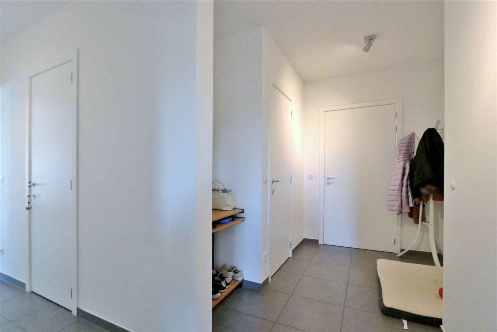 FOTO’S 11 : Appartement te 1640 SINT-GENESIUS-RODE (België) - Prijs € 1.135