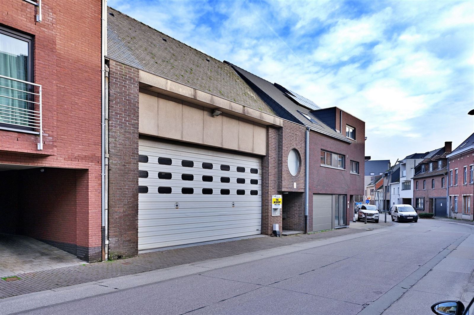 FOTO’S 1 : Bedrijfsgebouw te 1750 SINT-KWINTENS-LENNIK (België) - Prijs € 466.768