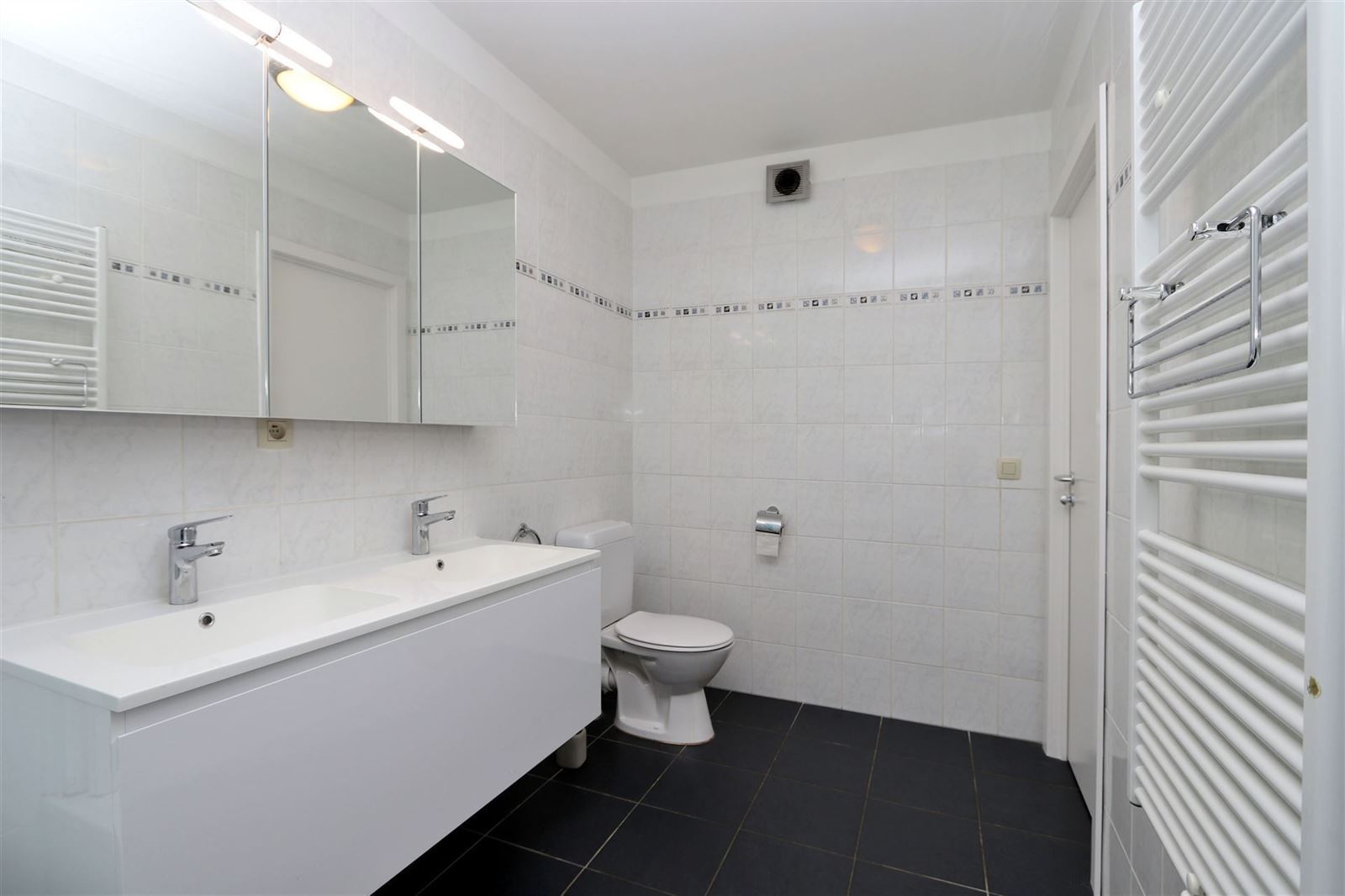 FOTO’S 9 : Appartement te 1180 UKKEL (België) - Prijs € 275.000
