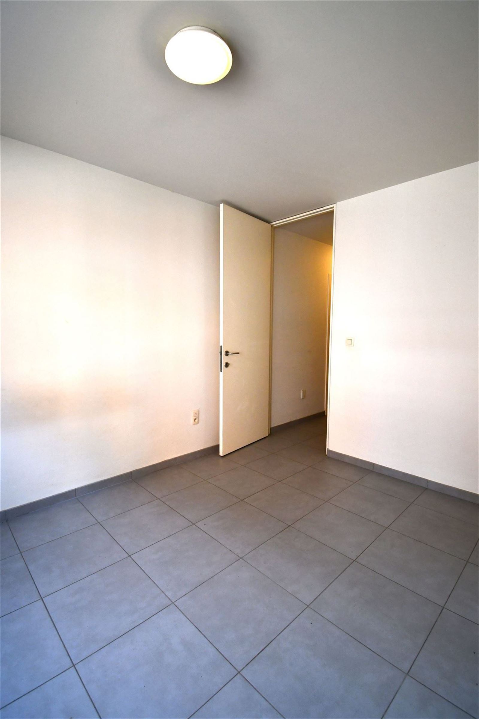 FOTO’S 9 : Appartement te 1750 SINT-MARTENS-LENNIK (België) - Prijs € 149.000