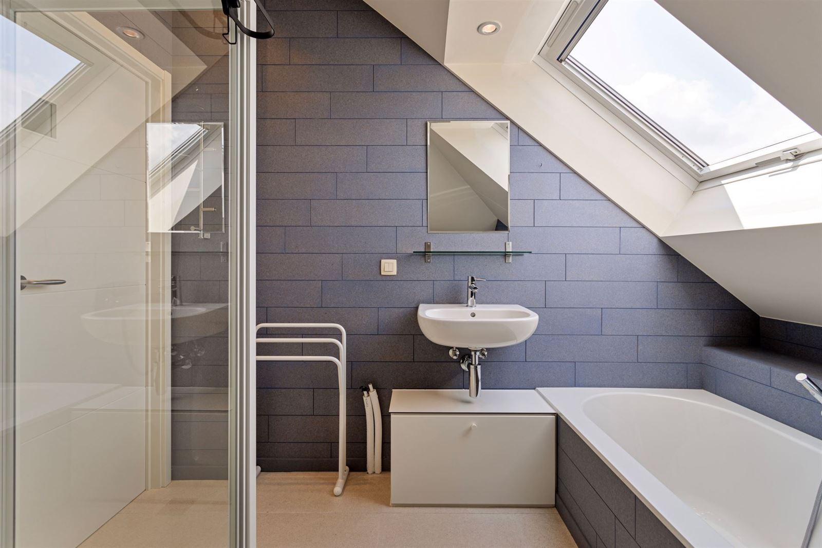 FOTO’S 15 : Woning te 1750 SINT-MARTENS-LENNIK (België) - Prijs € 699.000