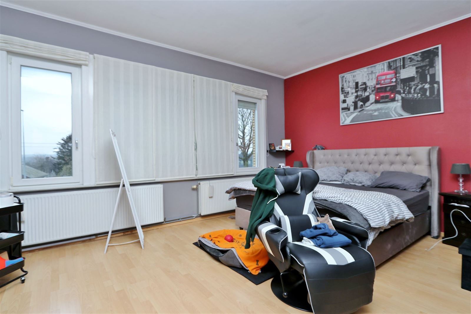 FOTO’S 22 : Garage te 1600 SINT-PIETERS-LEEUW (België) - Prijs € 995.000