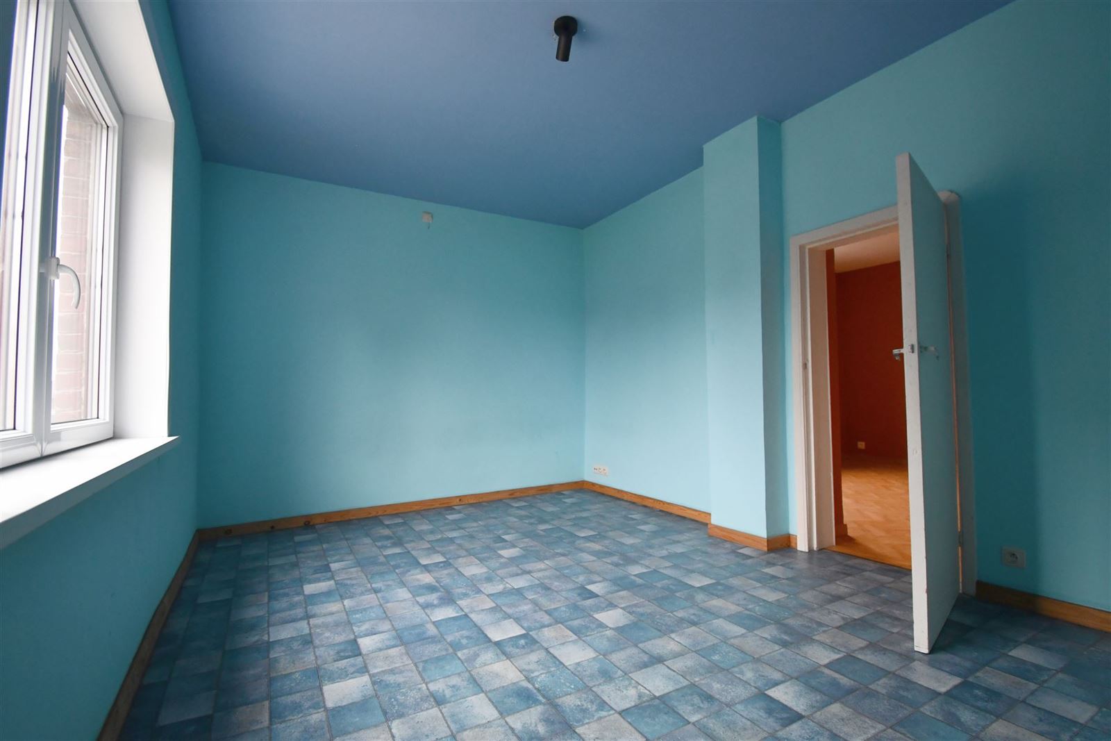 PHOTOS 12 : Maison à 1750 SINT-KWINTENS-LENNIK (Belgique) - Prix 800 €