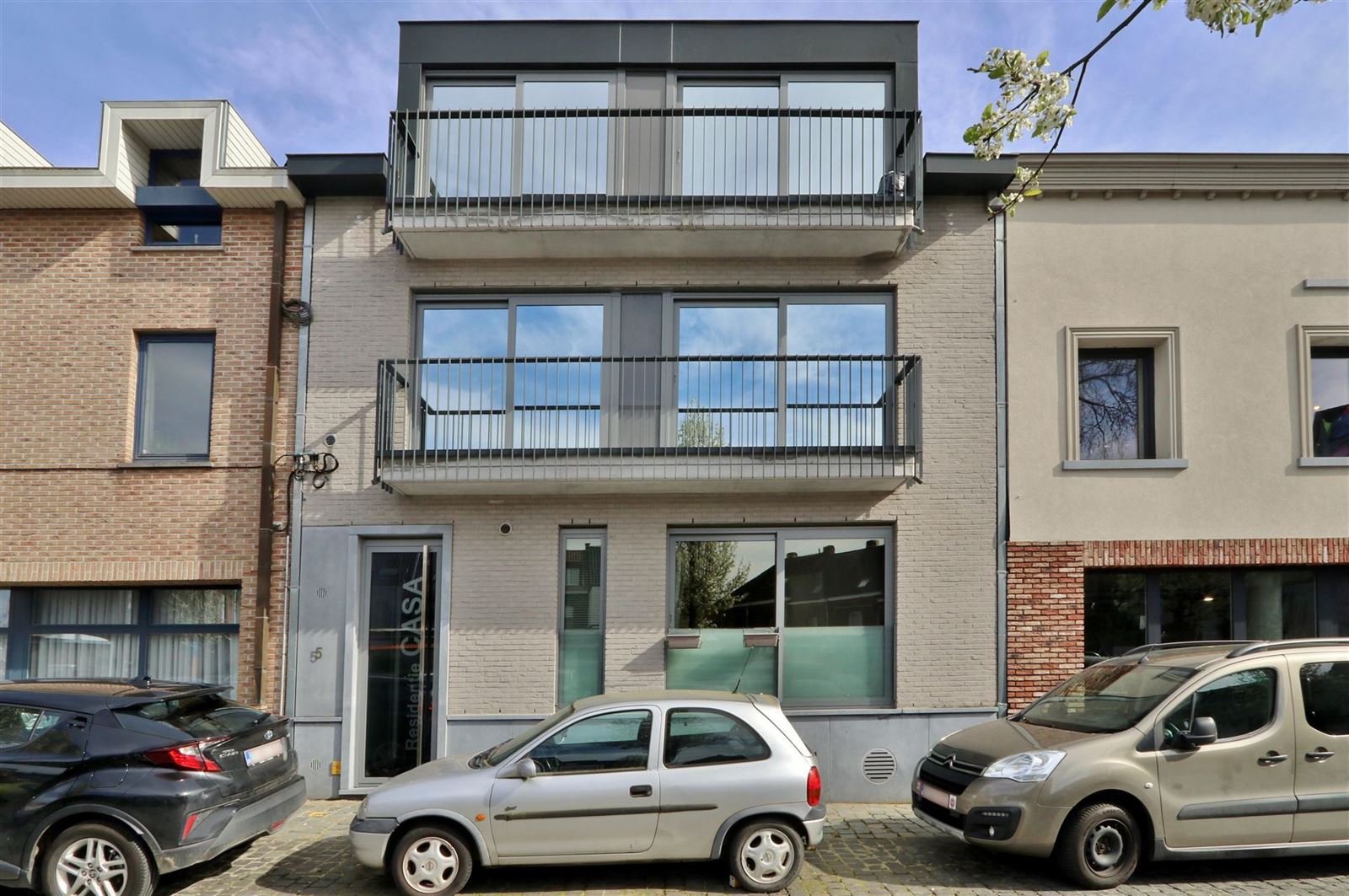 FOTO’S 2 : Appartementsblok te 1500 HALLE (België) - Prijs € 1.650.000