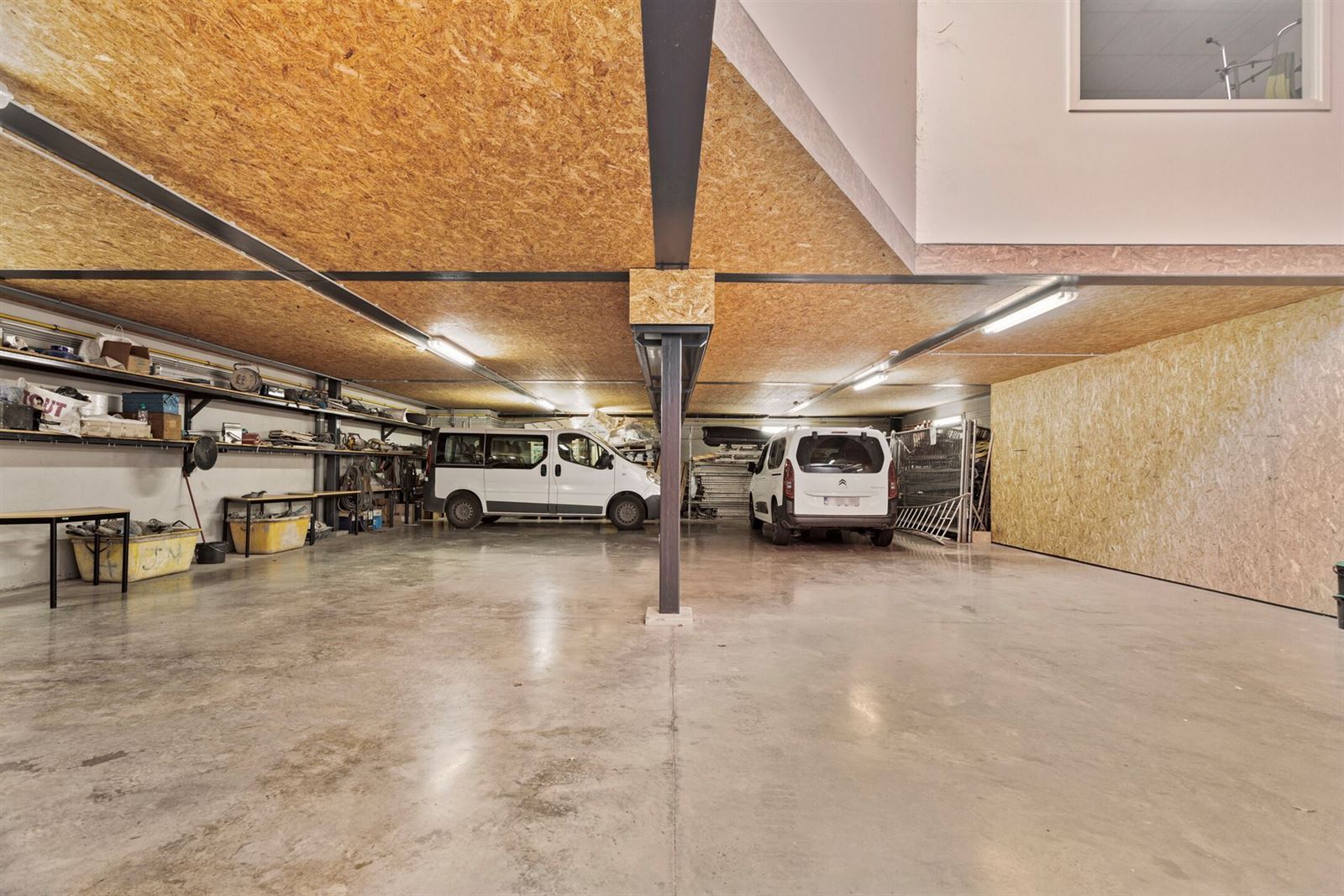 PHOTOS 13 : Immeuble industriel à 1600 SINT-PIETERS-LEEUW (Belgique) - Prix 625.000 €