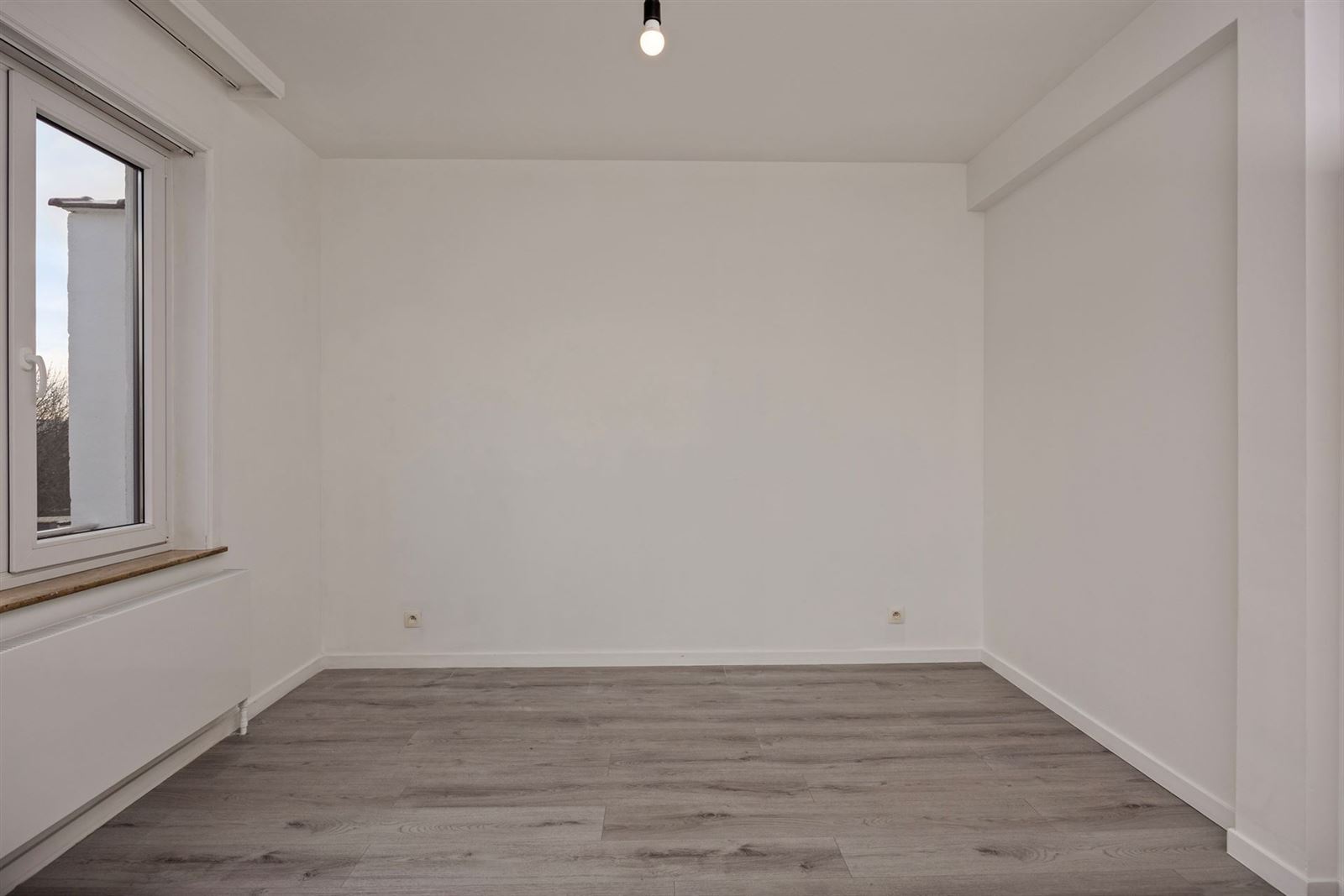 FOTO’S 11 : Appartement te 1600 SINT-PIETERS-LEEUW (België) - Prijs € 249.000