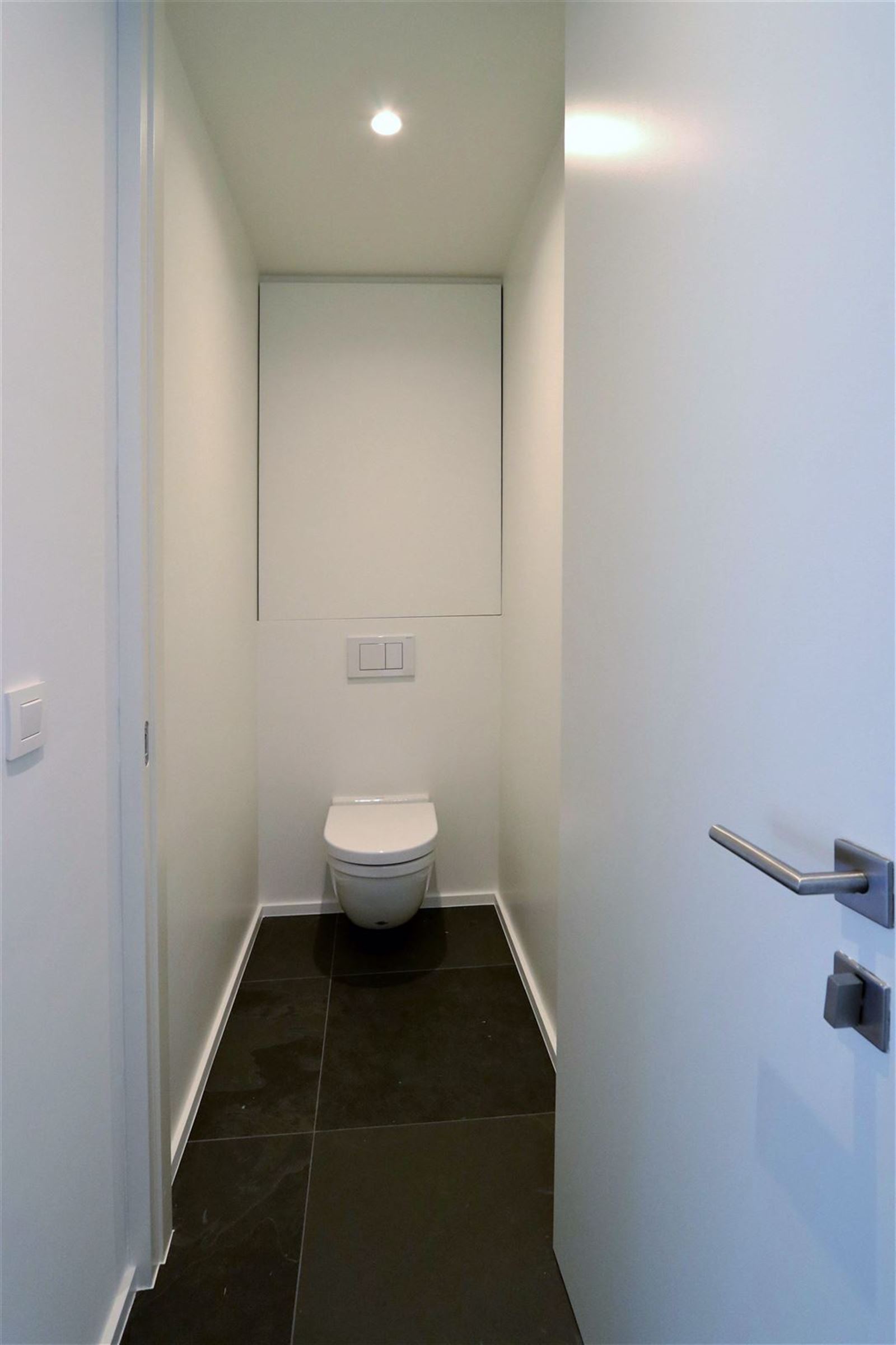 FOTO’S 15 : Duplex te 1653 DWORP (België) - Prijs € 860