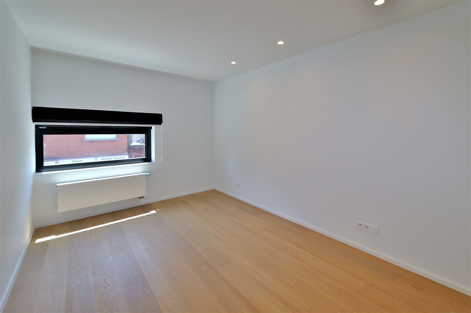 FOTO’S 16 : Duplex te 1653 DWORP (België) - Prijs € 860