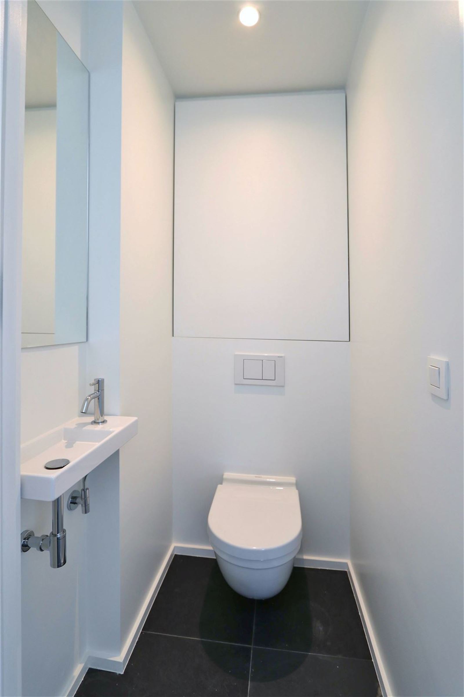 FOTO’S 10 : Duplex te 1653 DWORP (België) - Prijs € 860