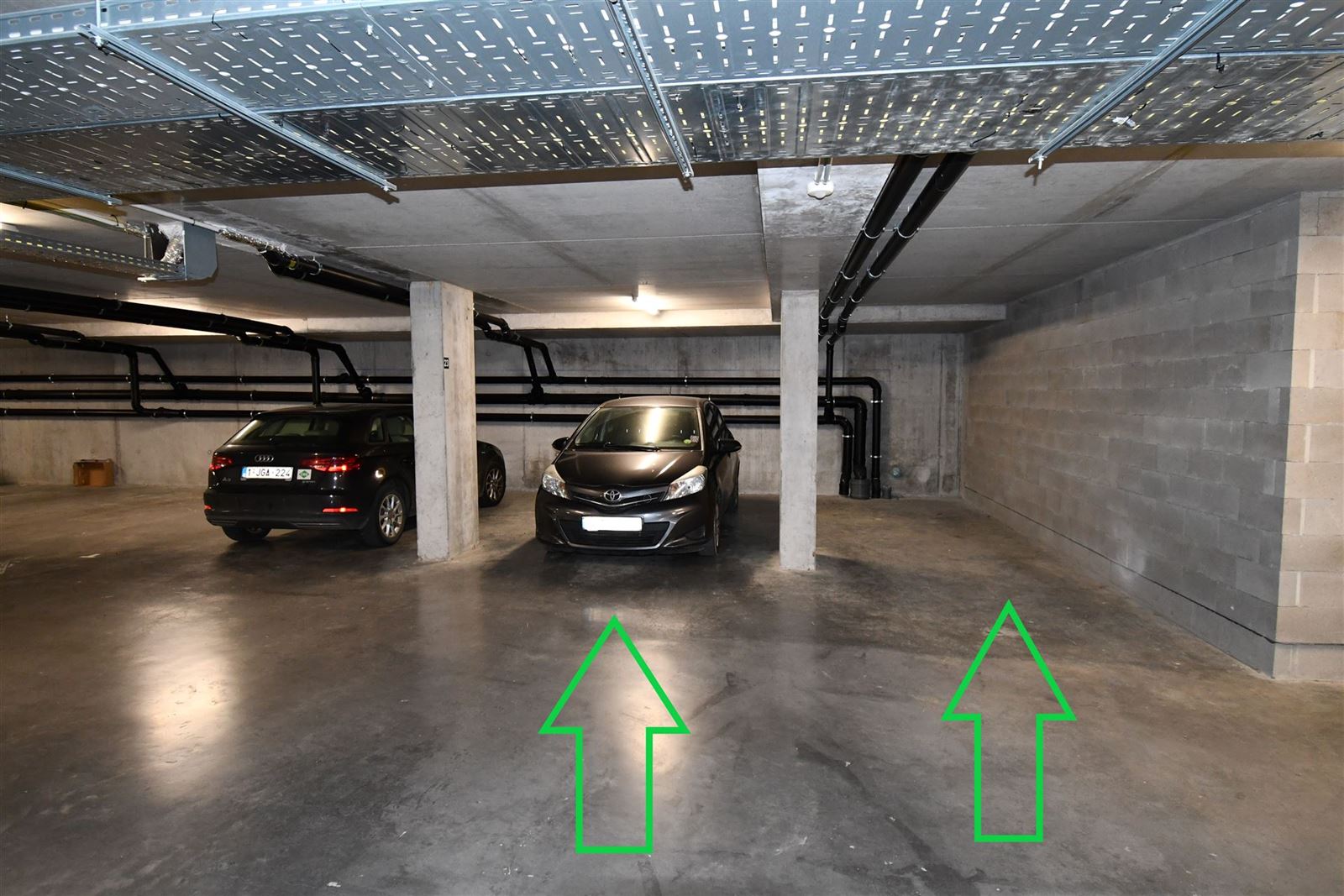 FOTO’S 3 : Ondergrondse autostaanplaats te 1755 GOOIK (België) - Prijs € 19.000