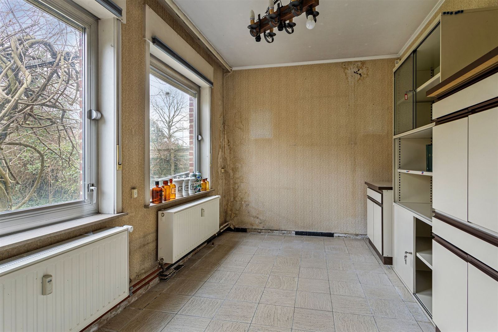 FOTO’S 13 : Handelspand te 1600 SINT-PIETERS-LEEUW (België) - Prijs € 264.000