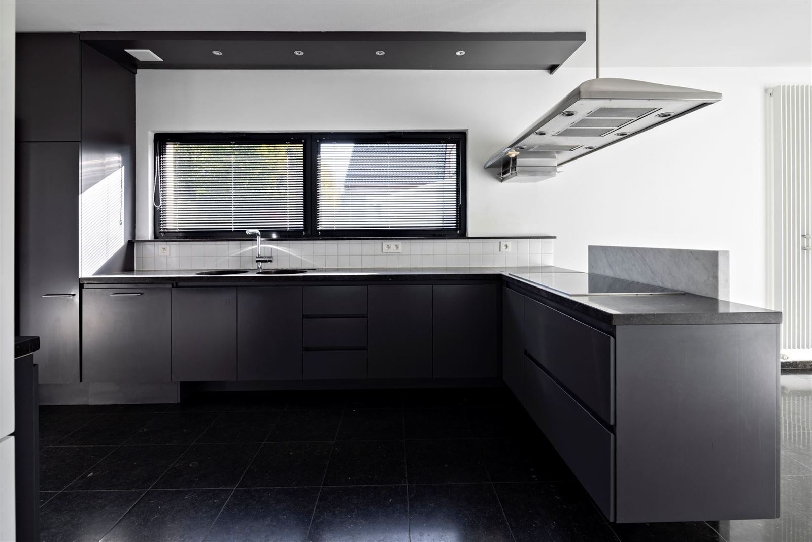 PHOTOS 11 : Maison à 1653 BEERSEL (Belgique) - Prix 3.500 €