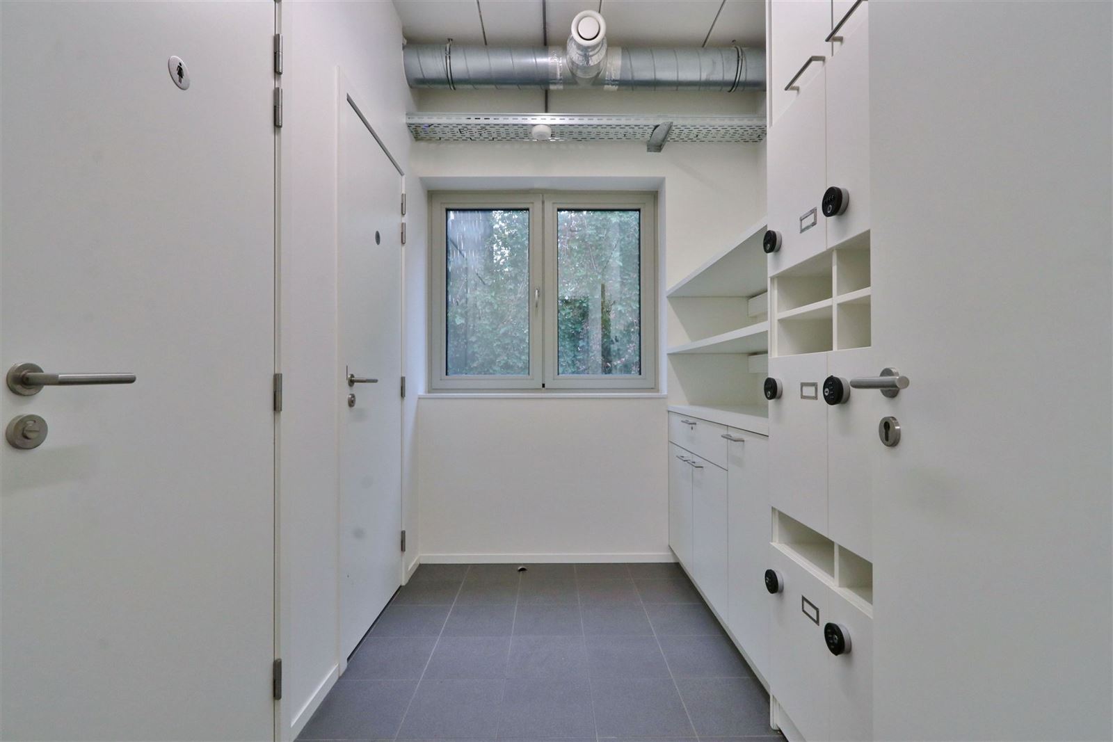 PHOTOS 10 : Bureaux à 1650 BEERSEL (Belgique) - Prix 2.200 €